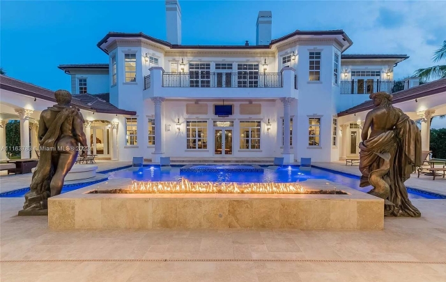 Tyreek Hill's $6.9M New House in Miami, Florida - Famous House